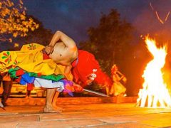 5f153f2314dc0Jambay Lhakhang Drup Tour